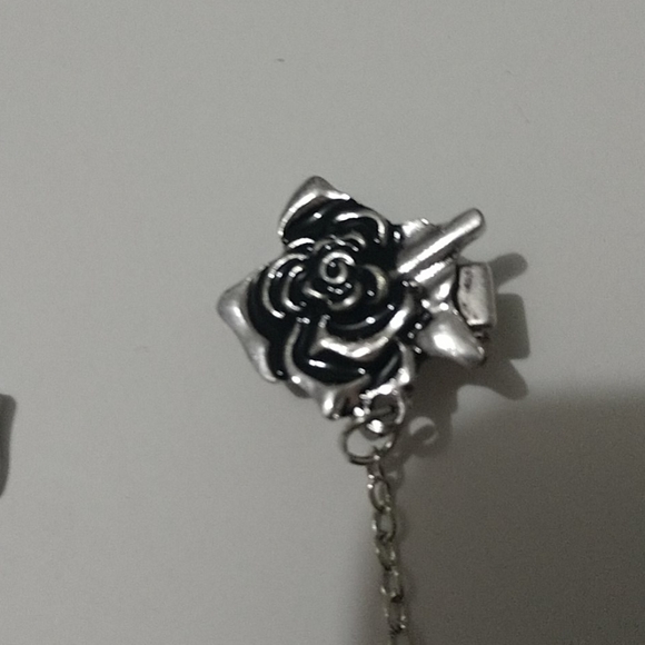 New Rose Silver-tone Cardigan Collar Chain - Picture 8 of 13